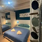 Bed & Breakfast Spegni La Luce 4*