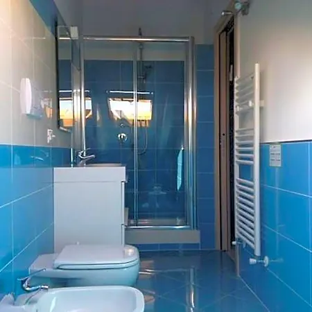 Spegni La Luce 4* Agropoli