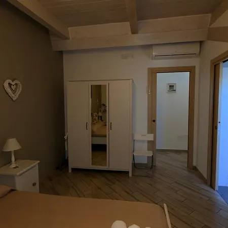 Spegni La Luce 4* Agropoli